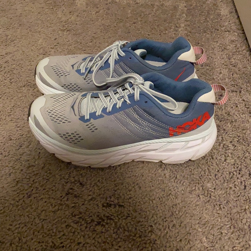 Hoka Clifton 6 size 8